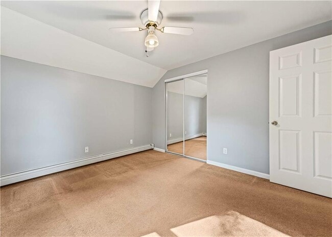 Building Photo - 24 Smith St