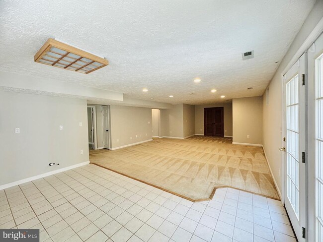 Building Photo - 52 Lightfoot Dr