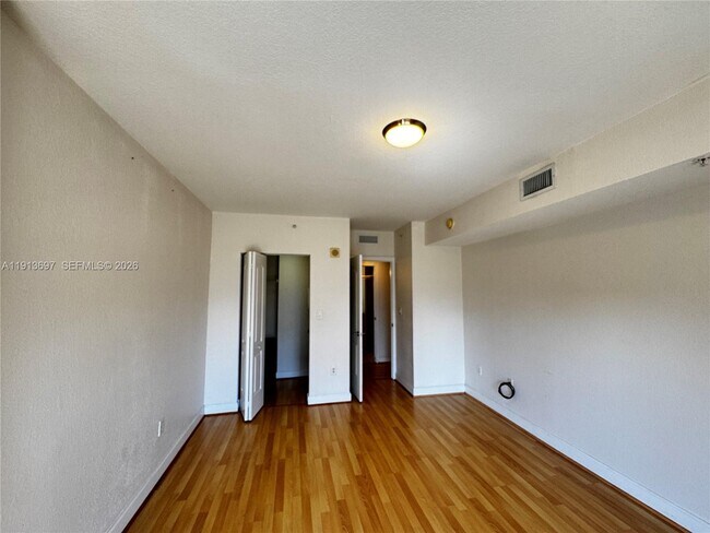 Building Photo - 1830 Radius Dr