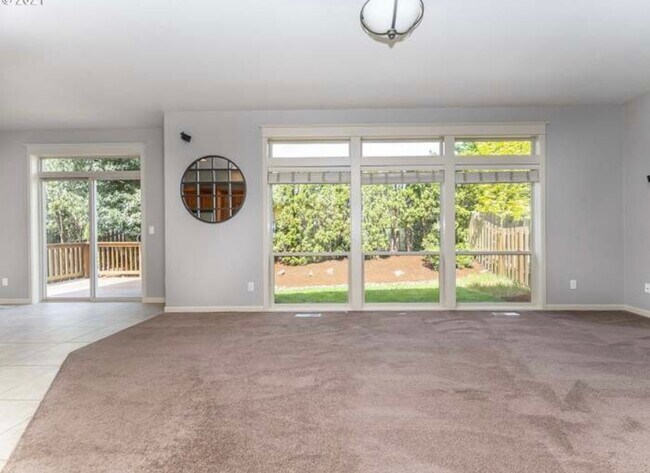 Building Photo - 3081 SE Riesling Rd