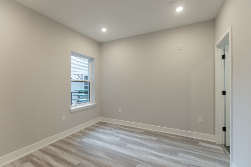 Building Photo - 665 N 35th St