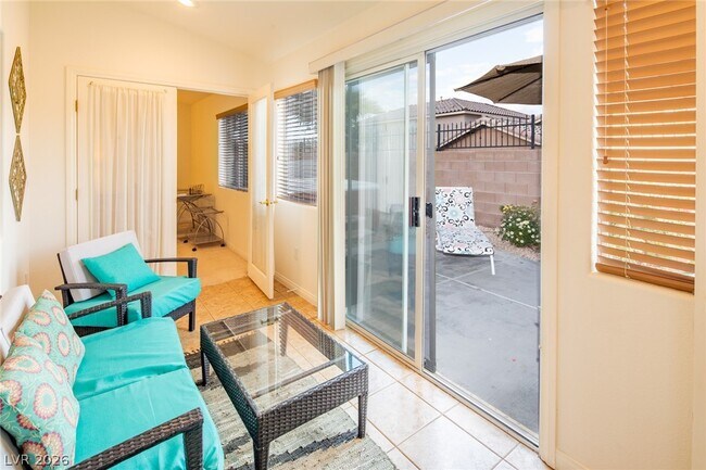 Building Photo - 10916 Bandol Pl