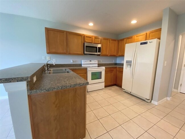 Building Photo - 2044 Portcastle Cir