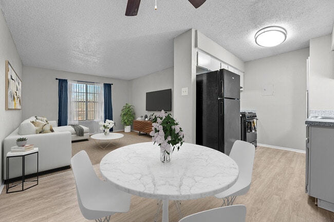 Building Photo - Northwood Apartments