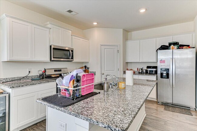 Building Photo - 2101 Saltwater Bnd