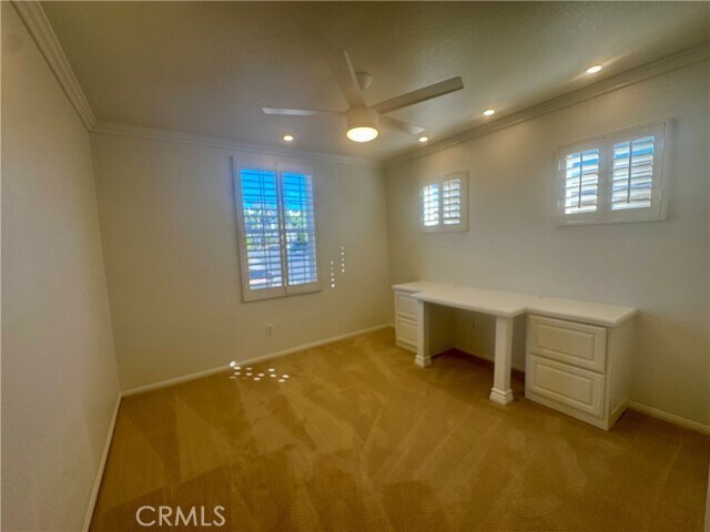 Building Photo - 27935 Hedgeline Dr