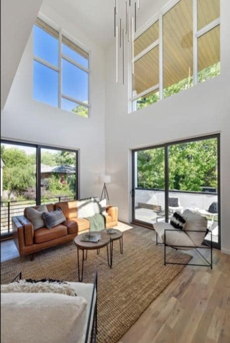 Building Photo - 536 Highland Ave NE