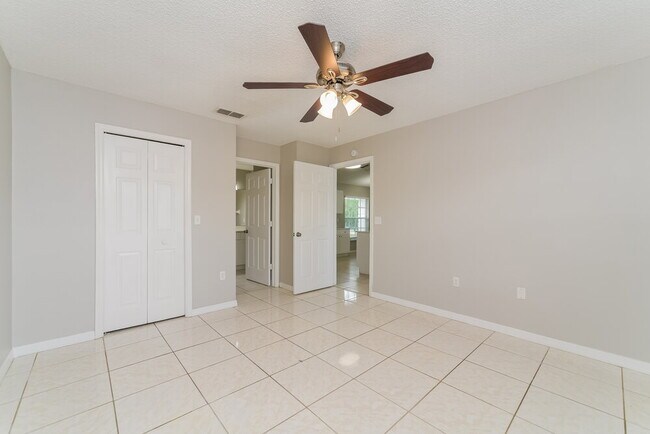 Building Photo - 248 Grifford Dr