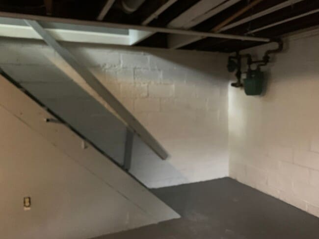 Building Photo - Coming Soon !3 Bedroom, Garage June 6th