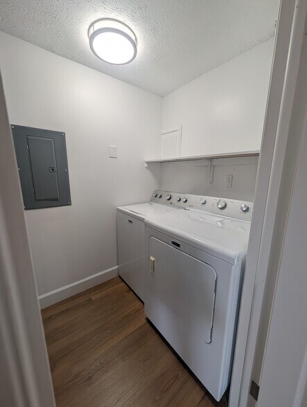 Laundry Room - 19609 Gunners Branch Rd