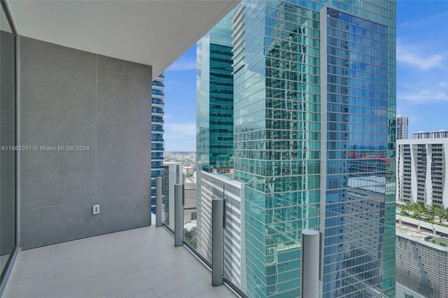 Building Photo - 300 Biscayne Blvd Way