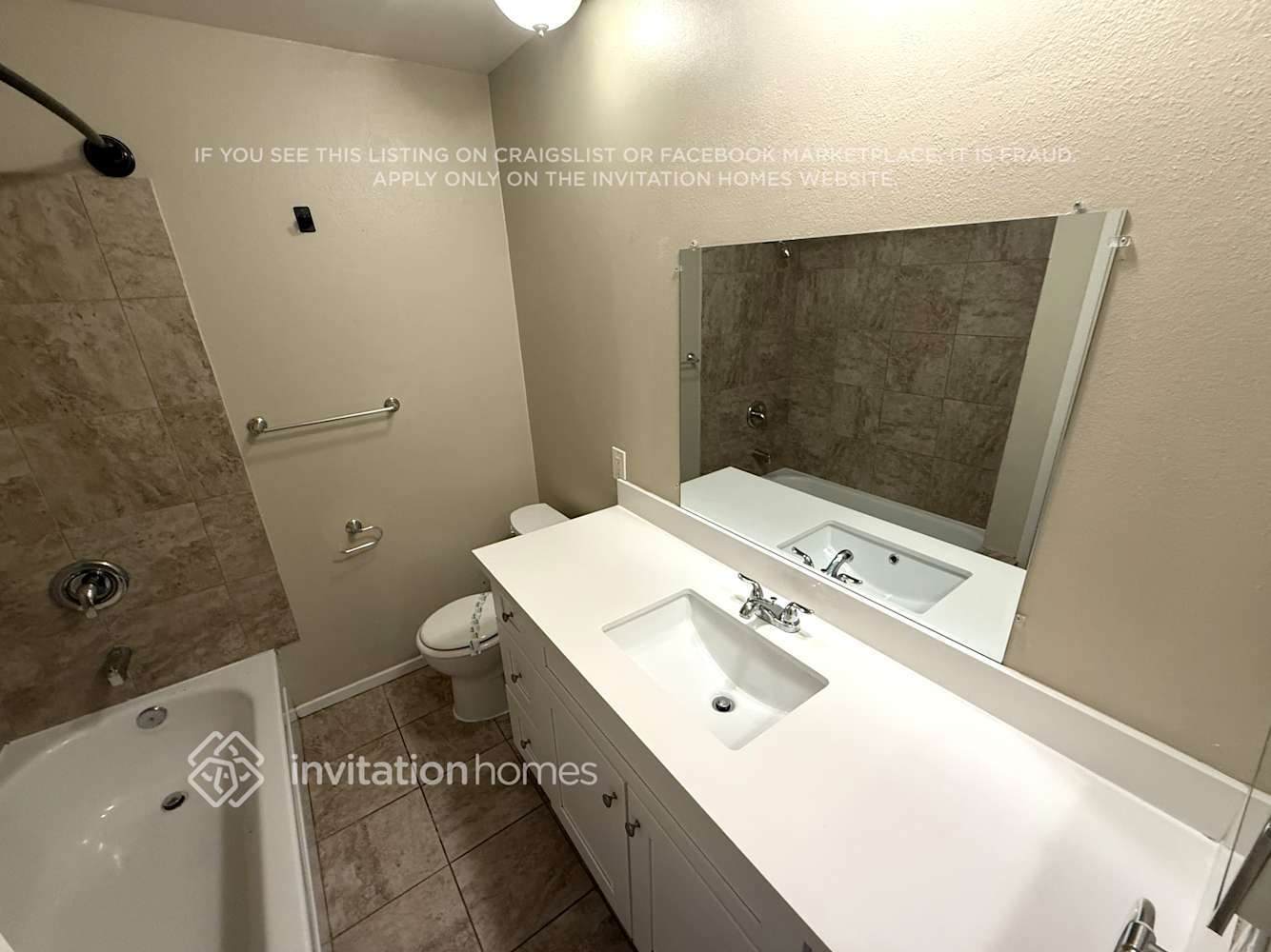 Building Photo - 748 E Turmont St