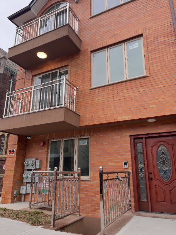 Building Photo - 39-58 58th St