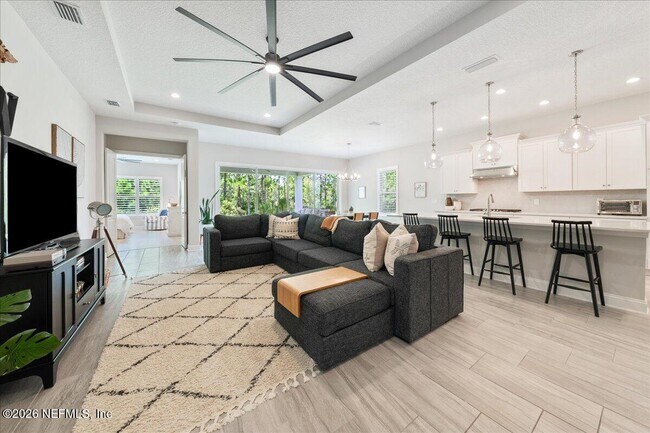 Building Photo - 10300 Silverbrook Trl