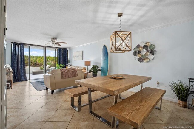 Building Photo - 10680 S Ocean Dr