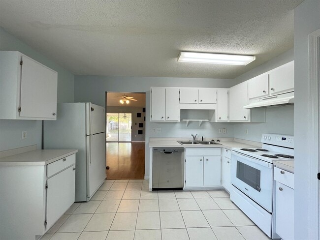 Building Photo - 4724 Connor Dr