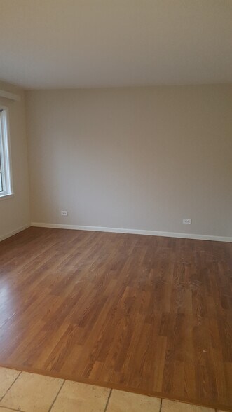 Building Photo - 2132 Rugen Rd