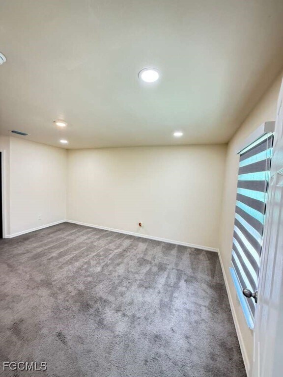 Building Photo - 7004 Tide Cir