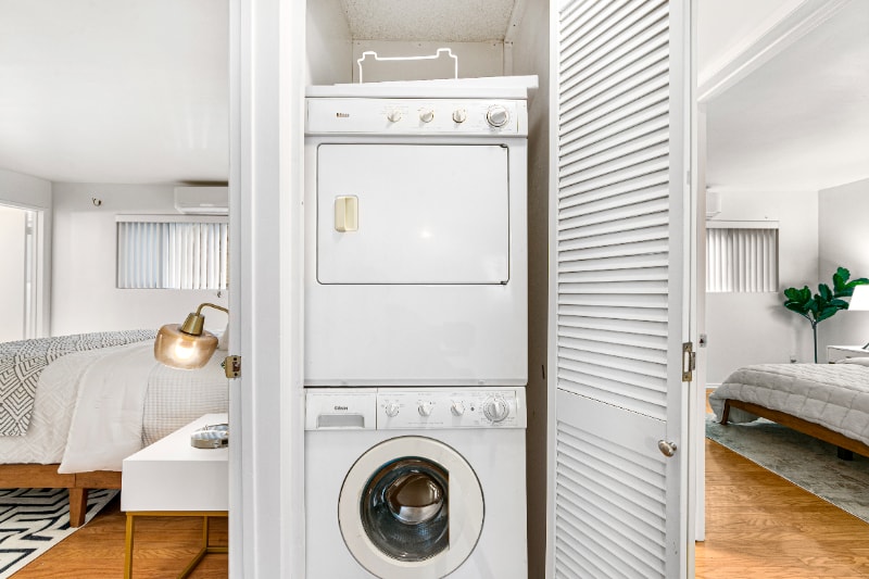 Building Photo - 1926 Glendon Ave