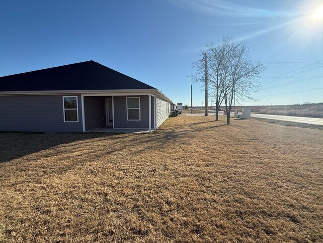 Building Photo - 523 Alex Jordan Dr.