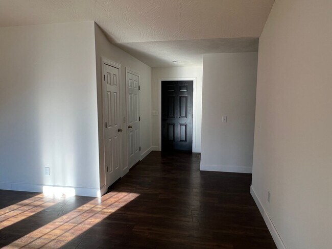 Building Photo - All Brick Home is Carver Woods