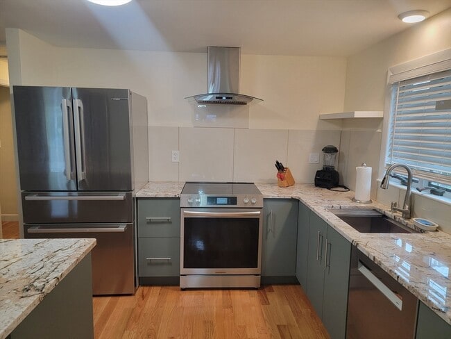 Building Photo - 54 Greaton Rd