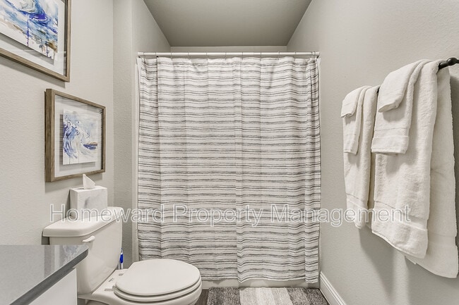 Building Photo - 3905 Sheraton Rd