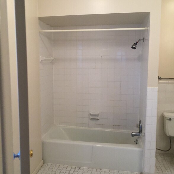 Bathroom - 560 S 3rd St