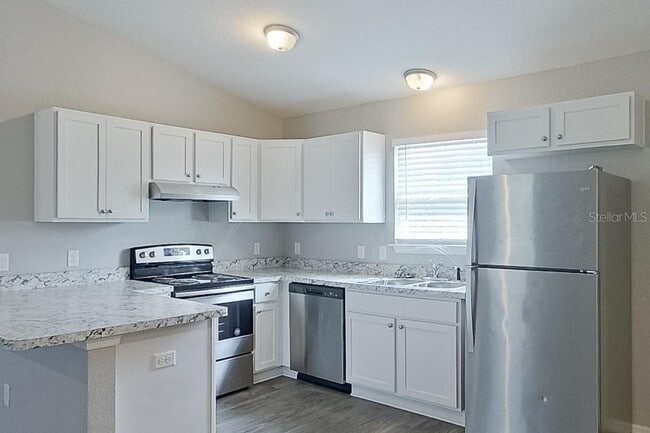 Building Photo - 15739 SW 57th Terrace Rd
