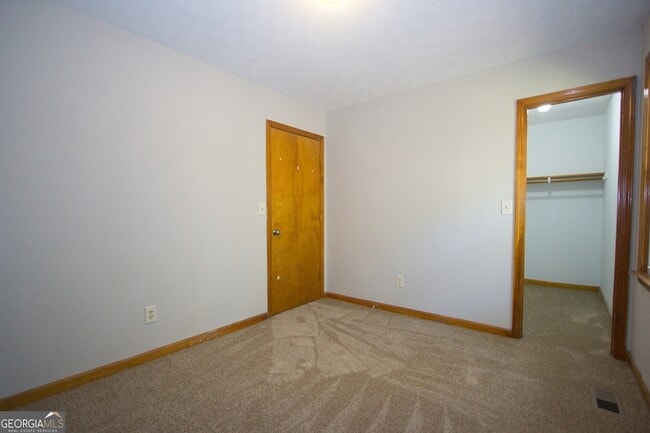 Building Photo - 2420 Green Rd