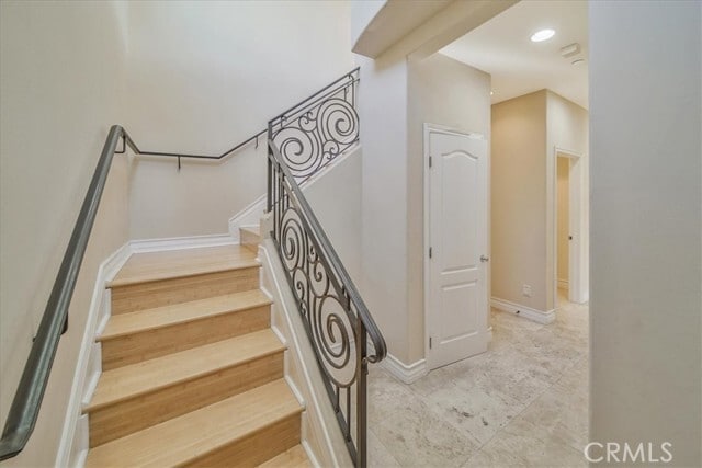 Building Photo - 2109 Vanderbilt Ln