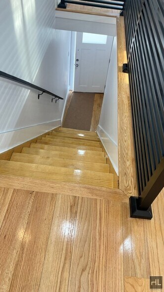 Building Photo - 153-23 123 AVENUE