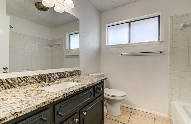 Building Photo - 1203 Westcott Dr