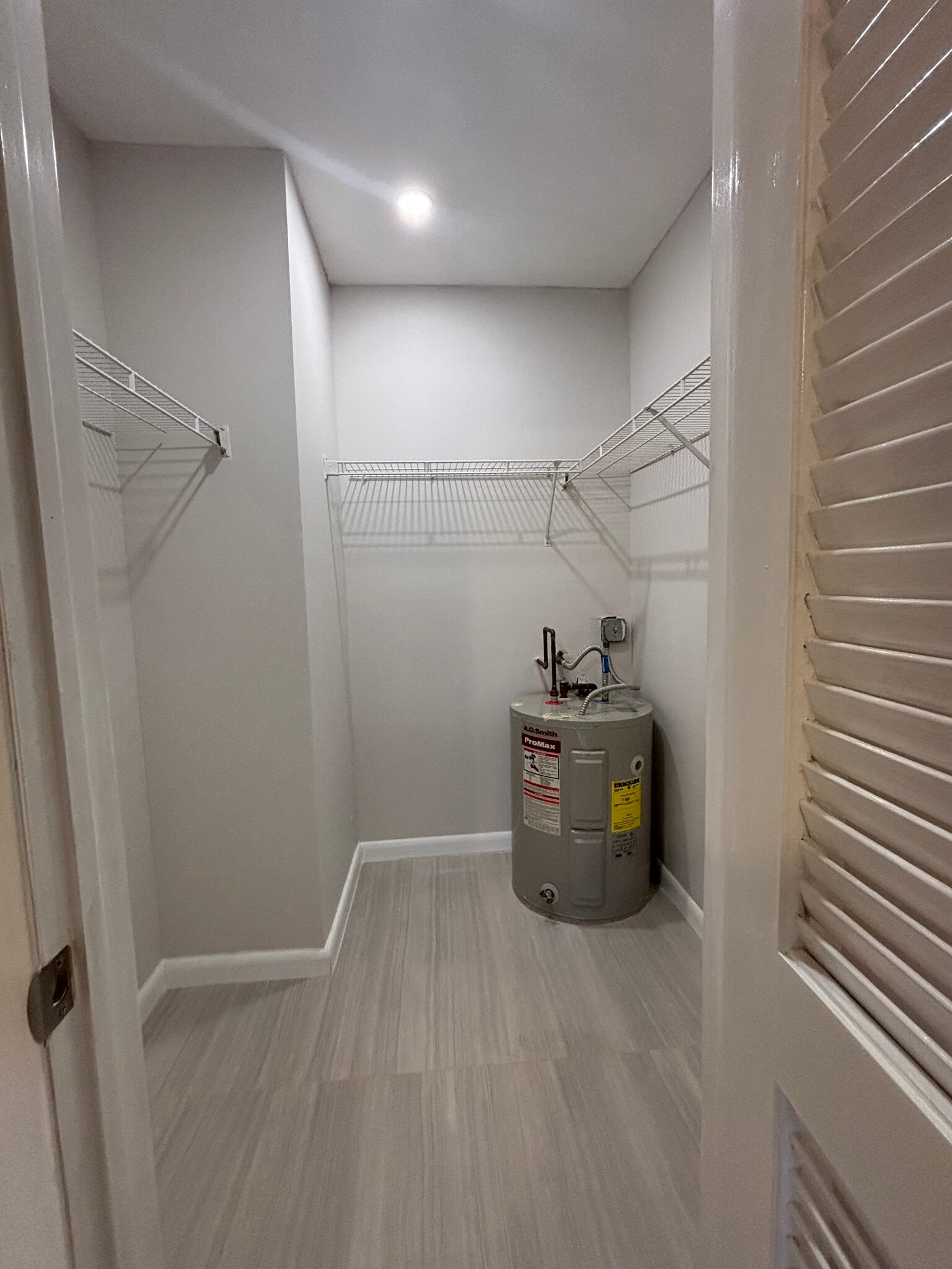 Building Photo - 9105 SW 137th Ter