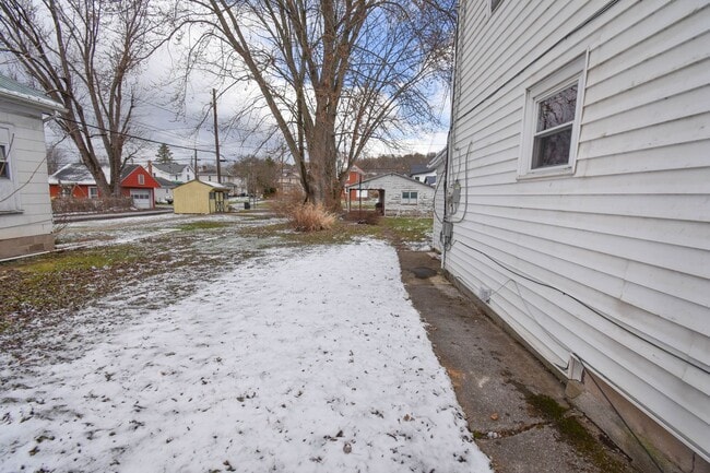 Building Photo - RALL202