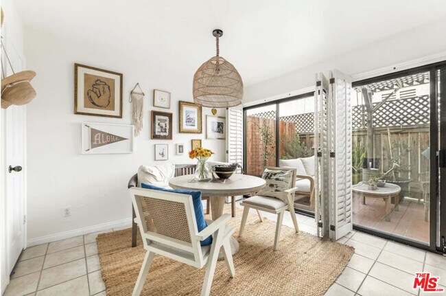 Building Photo - 1108 18th St