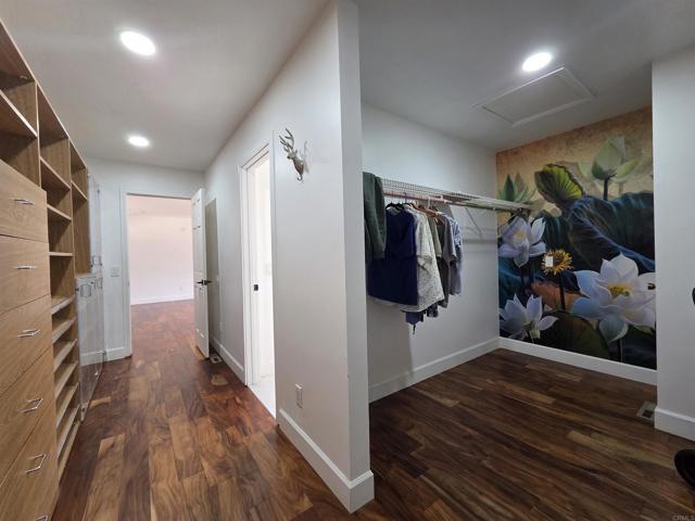 Building Photo - 1165 Midway Dr