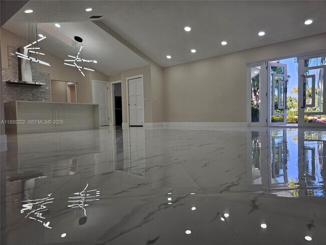 Building Photo - 4 Alford Ct