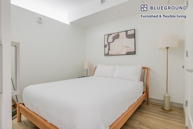 Building Photo - 89 E Dedham St