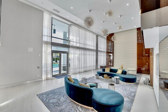 Building Photo - 155 E Boca Raton Rd