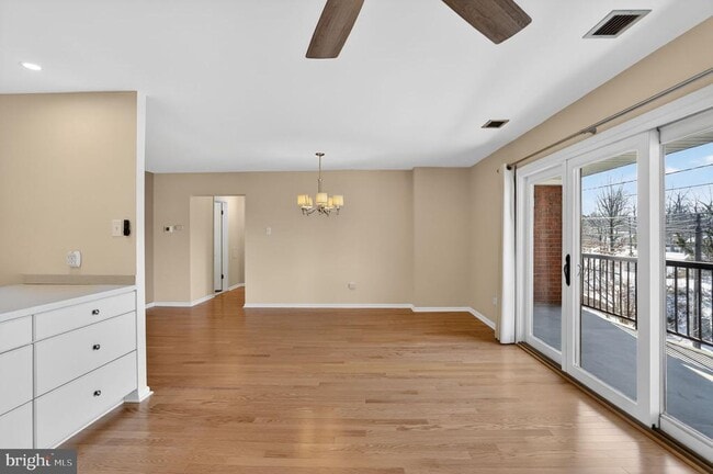 Building Photo - 215 Haddonfield Cmns