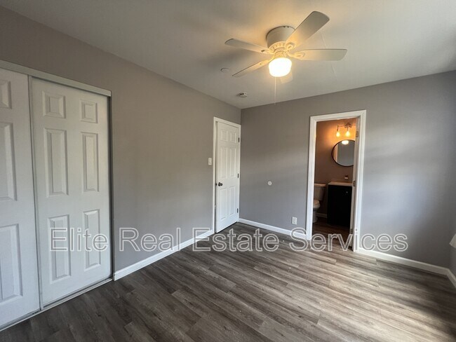 Building Photo - 6373 Osler St