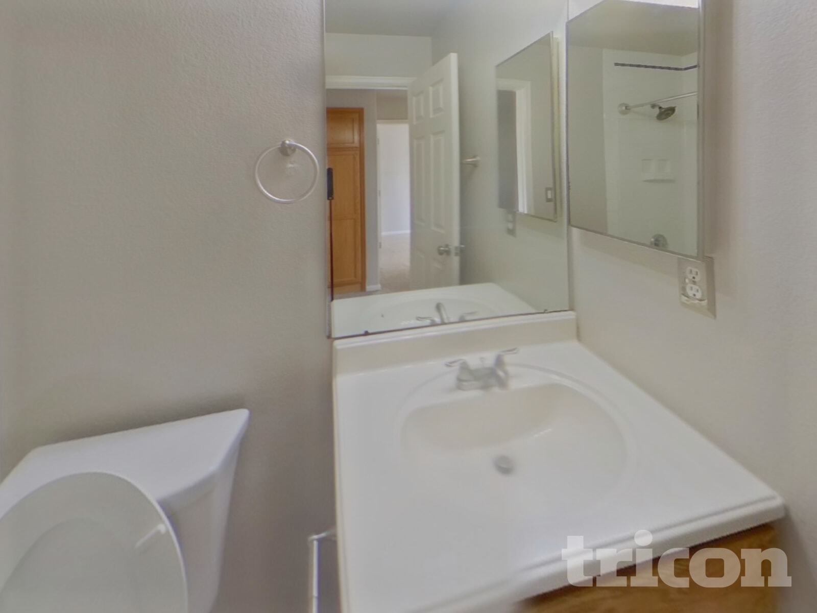 Building Photo - 1028 Oriole Cir