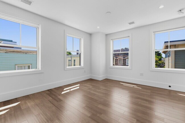 Building Photo - 10R Spring Garden St