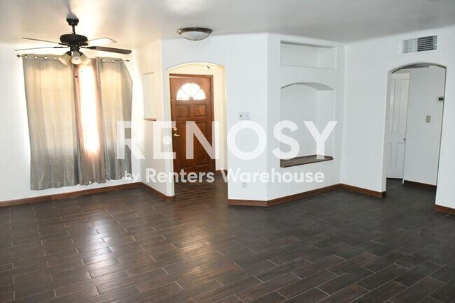 Building Photo - Updated 3 Br 2 Ba 1 Cg Home Near Camelback and 3rd Ave in Central Phoenix
