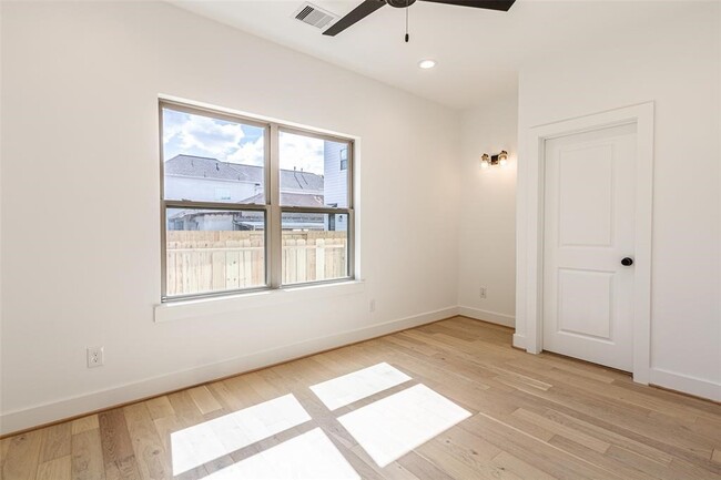 Building Photo - 2506 Langston St