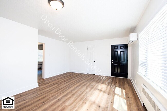 Building Photo - 1823 Griswold Dr