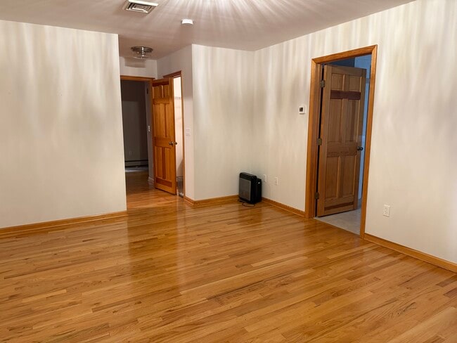 Building Photo - 49 Orris Ave