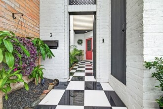 Building Photo - 3 River Hollow Ln