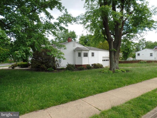 Building Photo - 7410 Tillman Dr